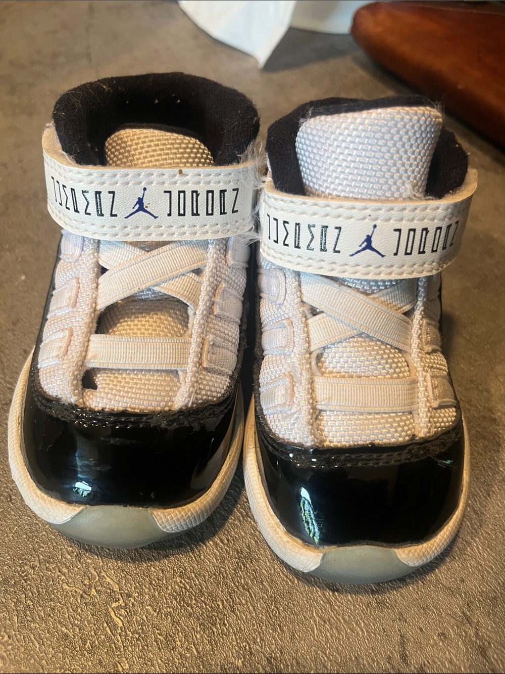 Jordan Toddler White and Black High-Top Sneakers